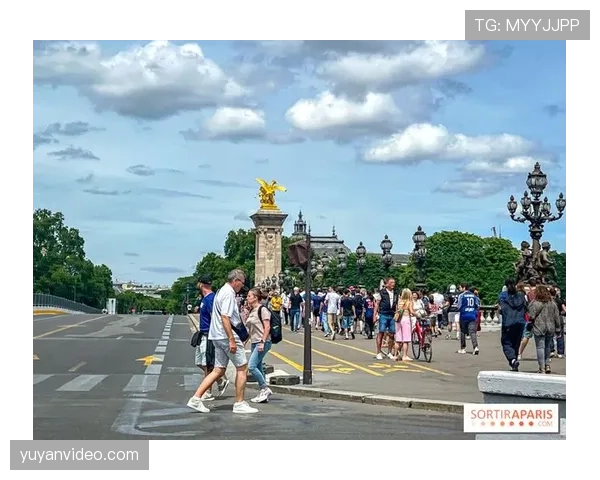 巴黎圣日耳曼夺冠游行路线公布,香榭丽舍大街将实施交通管制